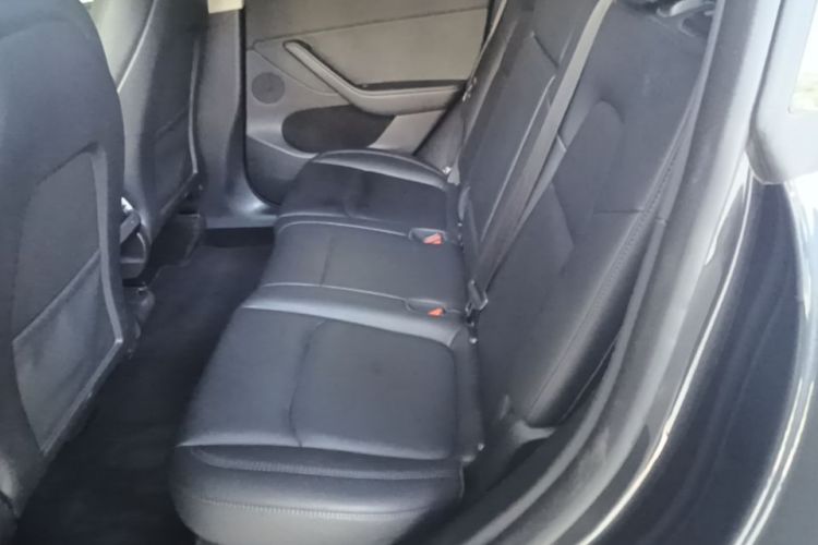 Tesla Model Y 2024 #17 Tesla Model Y 2024 car image #17