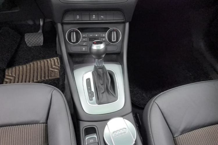 Audi Q3 2016 #14 Audi Q3 2016 car image #14