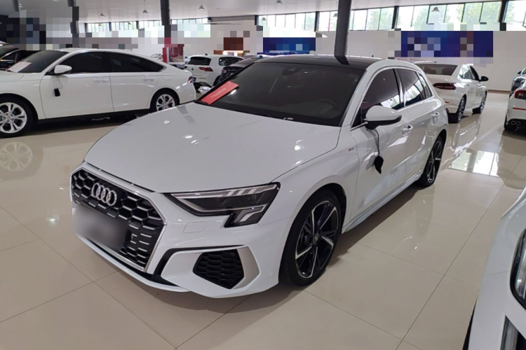 Audi A3 2021 car image #2