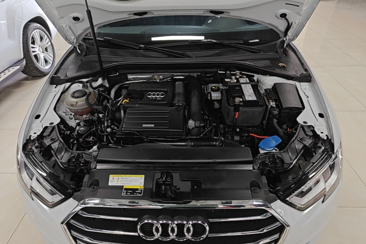 Audi A3 2021 immagine di auto #22