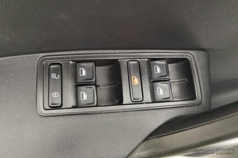 Volkswagen Santana 2015 car image #22