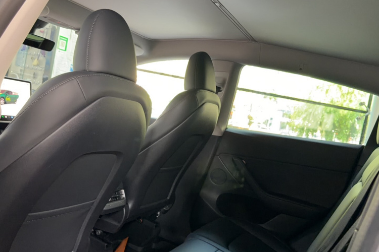 Tesla Model Y 2023 #14 Tesla Model Y 2023 car image #14