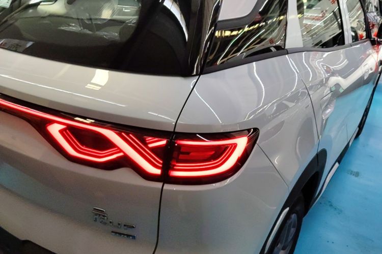 BYD YuanUP 2026 car image #8