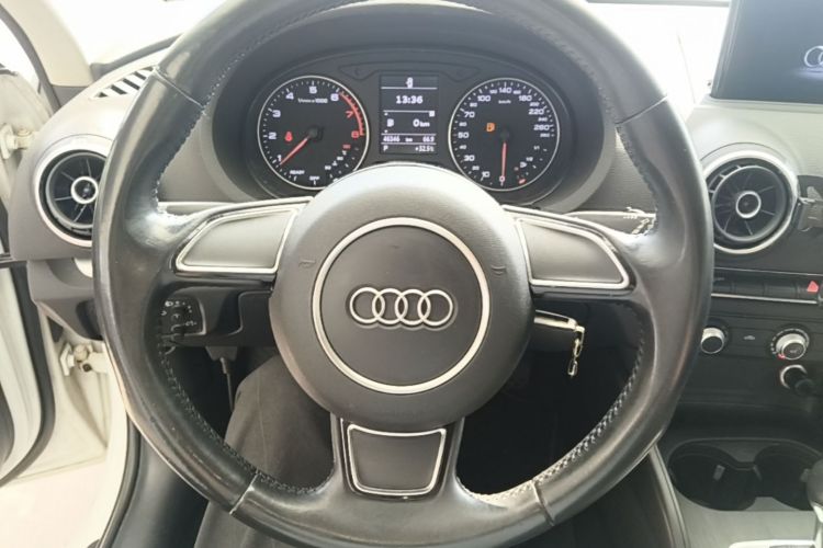 Audi A3 2017 imagen de coche #11