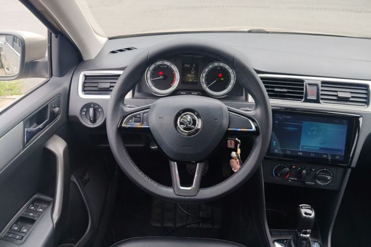 Skoda Rapid 2018 #12 Skoda Rapid 2018 image de voiture #12