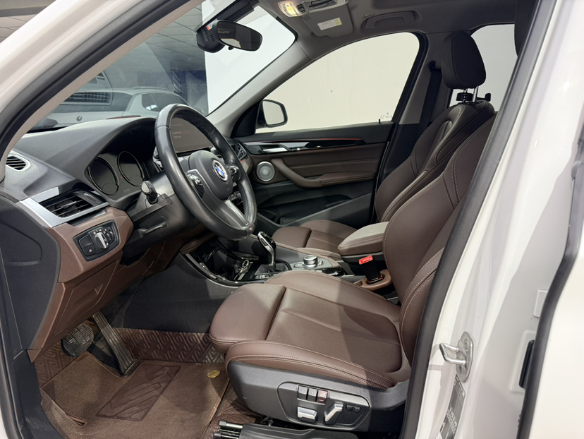 BMW X1 2023 #12 BMW X1 2023 صورة سيارة #12