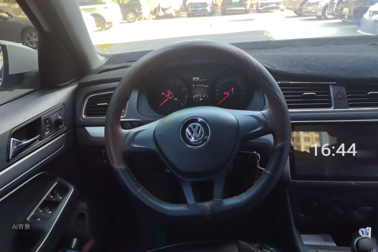 Volkswagen Lavida 2018 car image #12