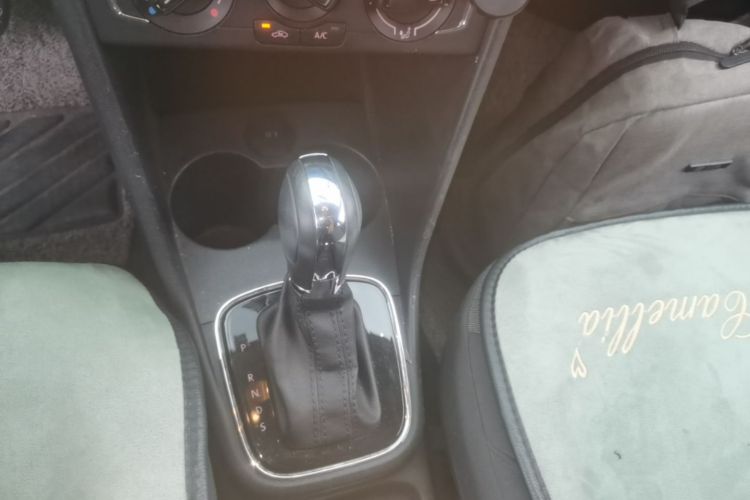 Volkswagen Polo 2019 #18 Volkswagen Polo 2019 car image #18