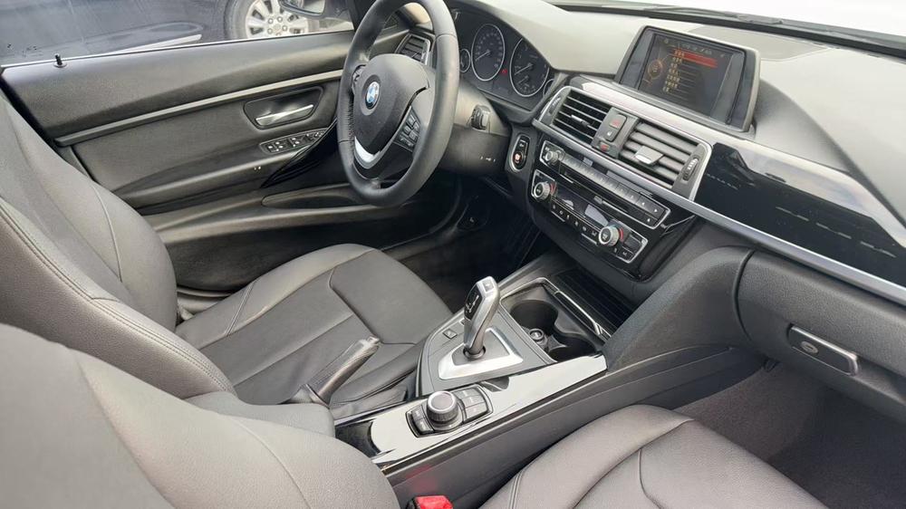 BMW 3 Series 2017 car image #5