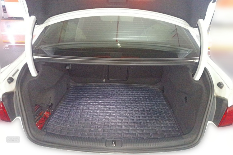 Audi A3 2015 car image #21