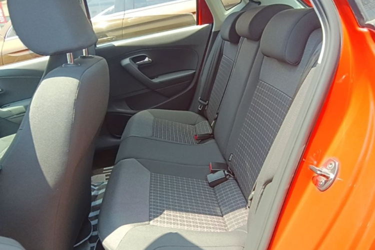 Volkswagen Polo 2018 car image #15