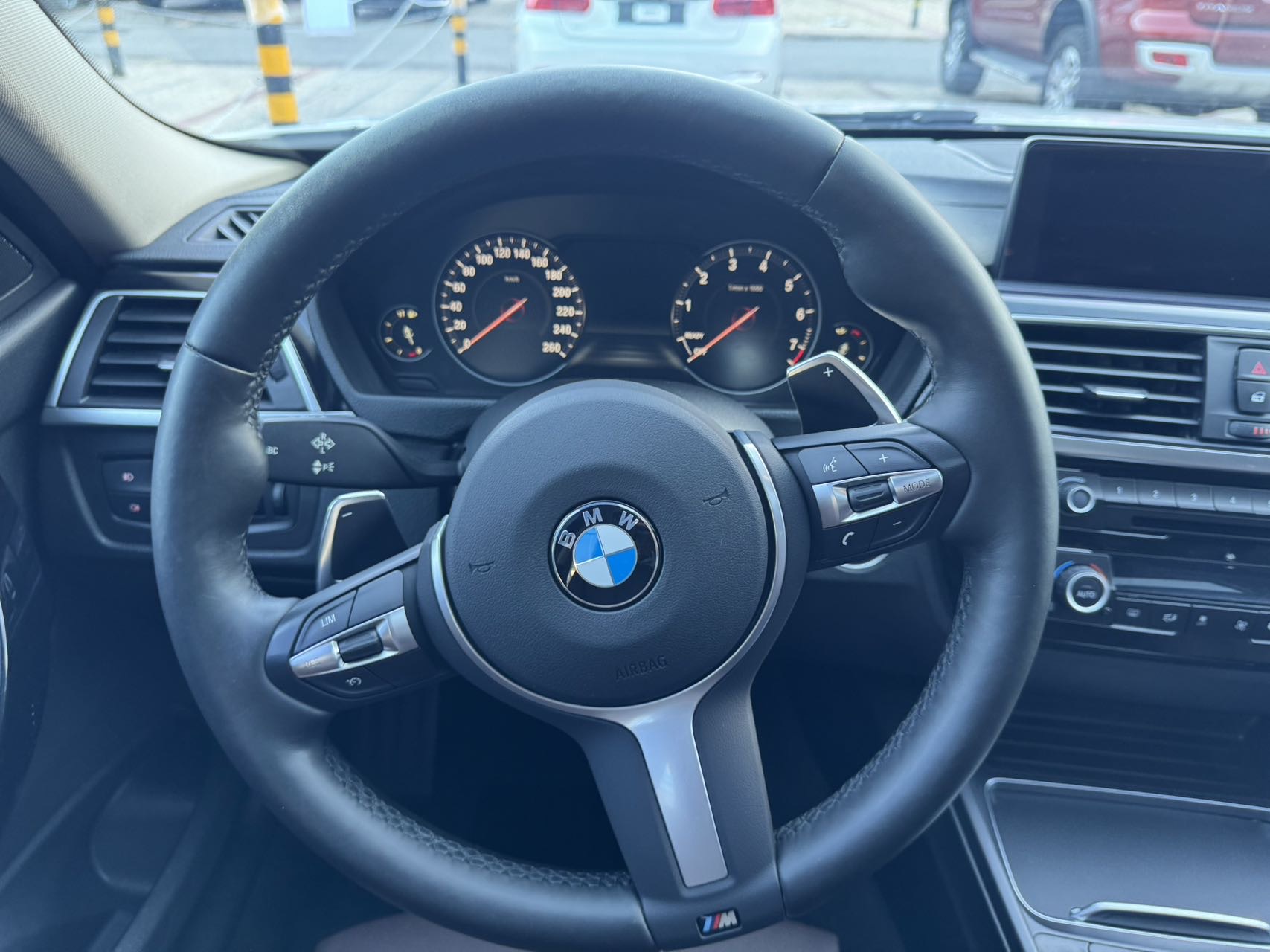 BMW 3 Series 2019 #8 BMW 3 Series 2019 immagine di auto #8
