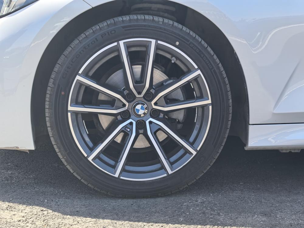 BMW 3 Series 2024 #6 BMW 3 Series 2024 immagine di auto #6