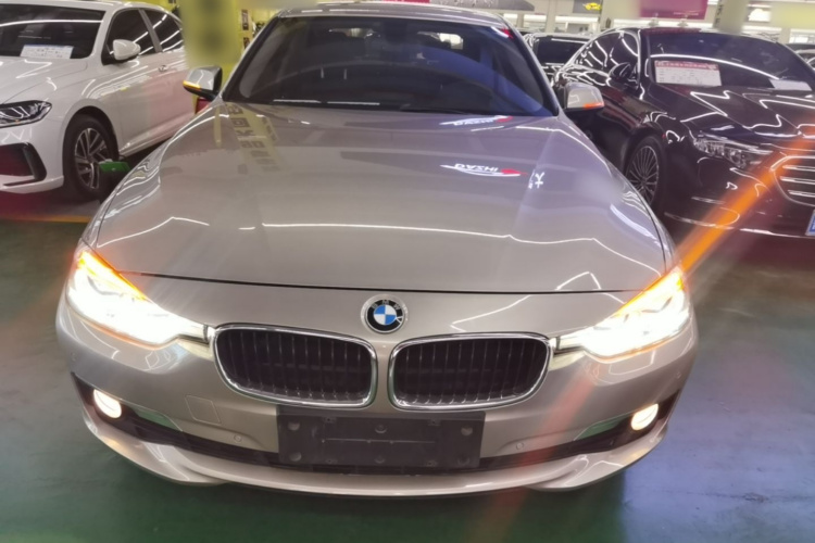 BMW 3 Series 2017 #3 BMW 3 Series 2017 car image #3