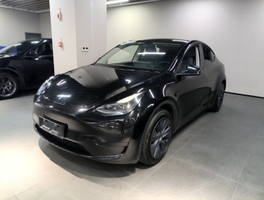 Tesla Model Y 2024 Tesla Model Y 2024 car image