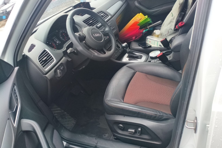 Audi Q3 2019 #17 Audi Q3 2019 car image #17