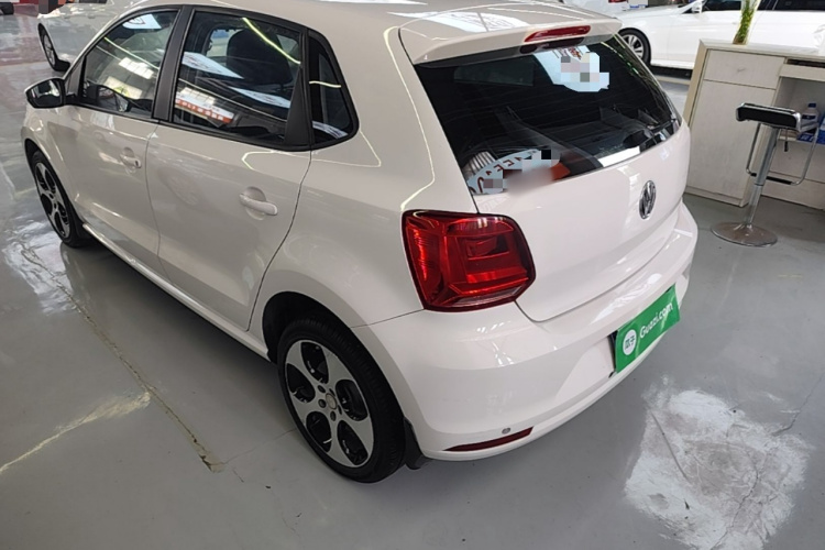 Volkswagen Polo 2015 #5 Volkswagen Polo 2015 car image #5