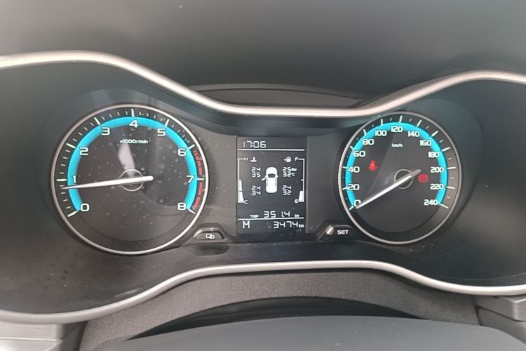 GEELY Emgrand 2021 car image #12