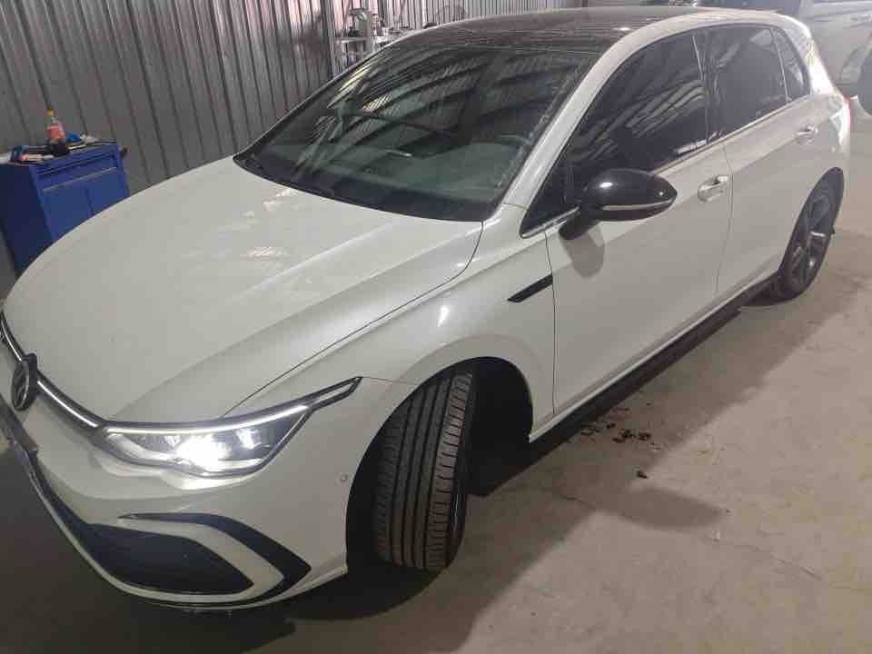 Volkswagen Golf 2022 car image 