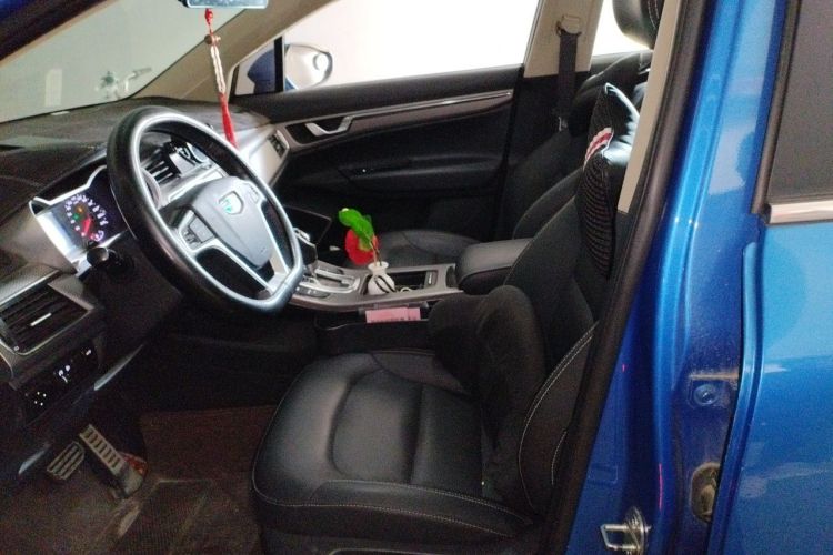 GEELY Emgrand GS 2018 car image #19