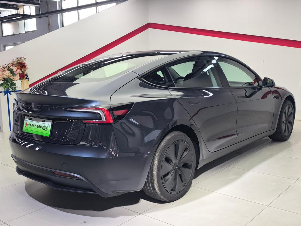 Tesla Model 3 2026 #6 Tesla Model 3 2026 car image #6