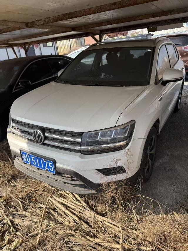 2021 immagine di auto 