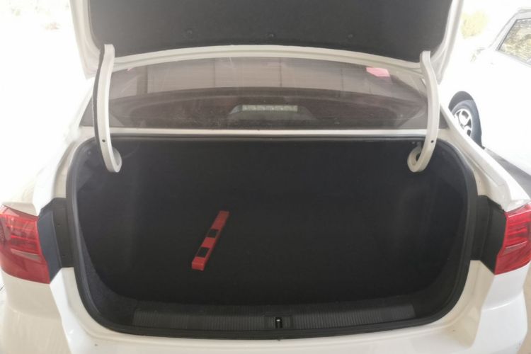 Volkswagen Bora 2018 immagine di auto #19