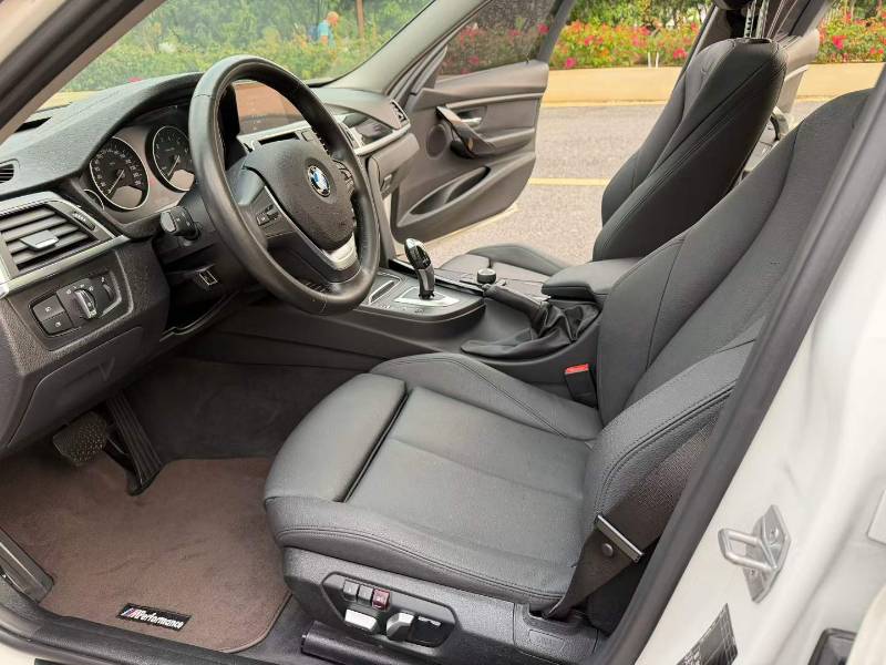 BMW 3 Series 2018 #6 BMW 3 Series 2018 car image #6