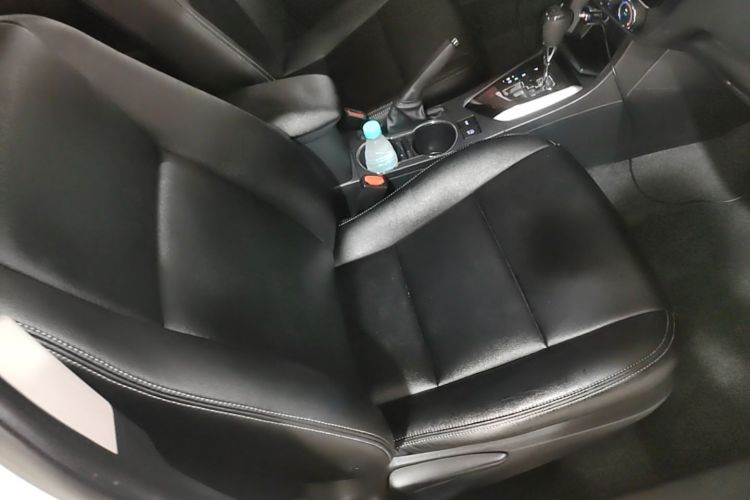 Toyota Corolla 2018 #25 Toyota Corolla 2018 car image #25