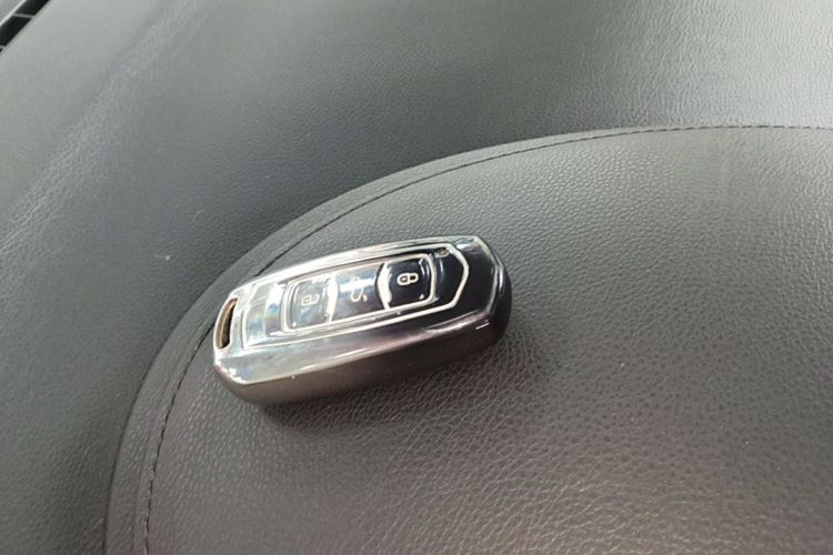 GEELY Emgrand GS 2017 #14 GEELY Emgrand GS 2017 car image #14