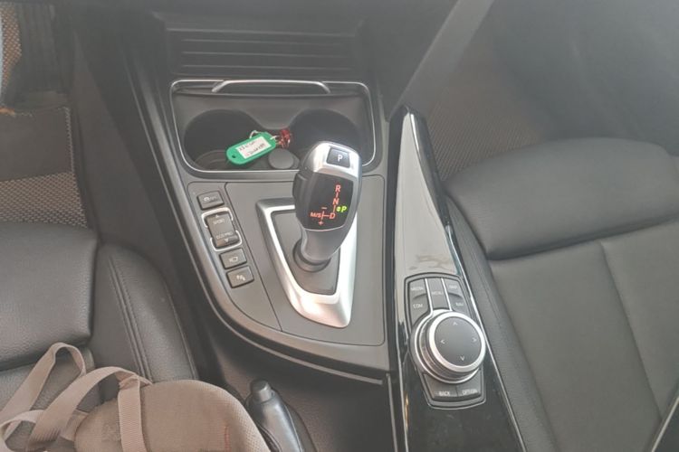 BMW 3 Series GT 2019 #18 BMW 3 Series GT 2019 car image #18