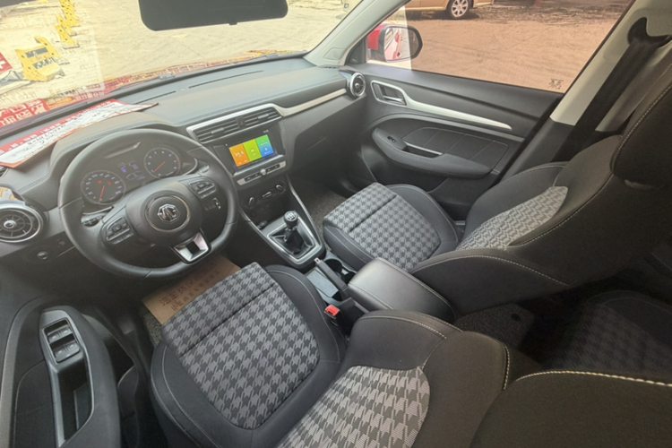 MG ZS 2020 car image #17