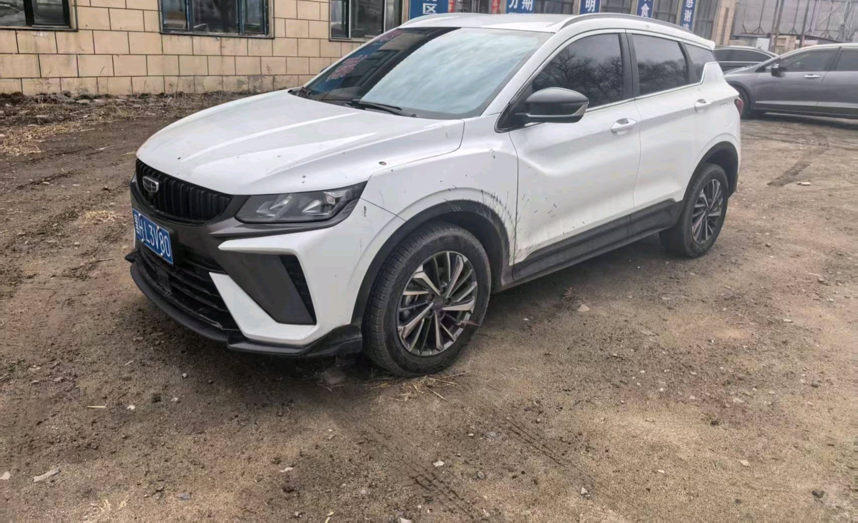 GEELY Coolray 2023 immagine di auto 