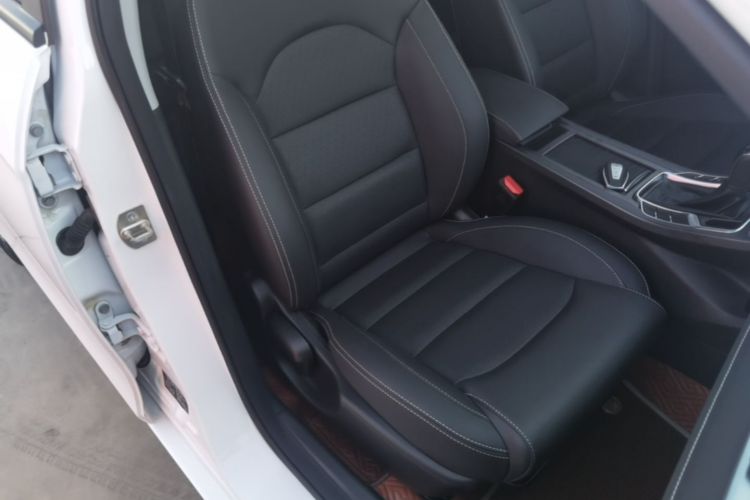 GEELY Emgrand 2021 car image #24