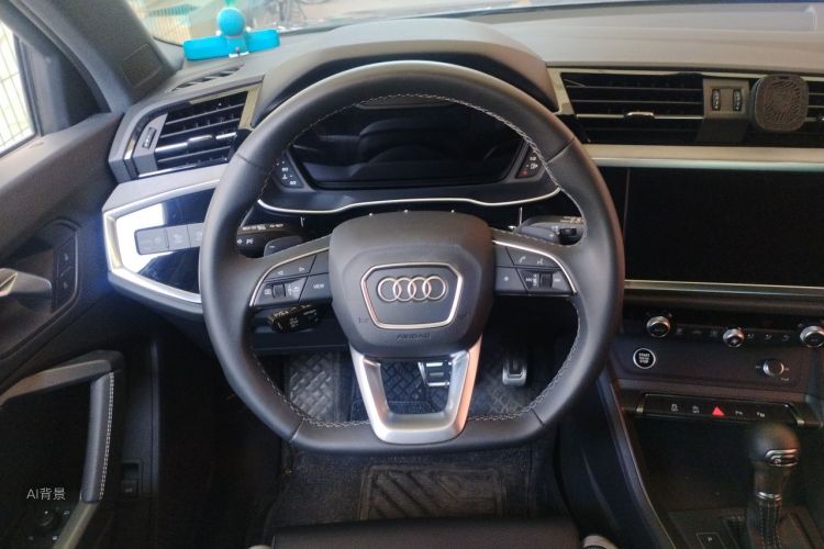 Audi Q3 2025 #12 Audi Q3 2025 car image #12