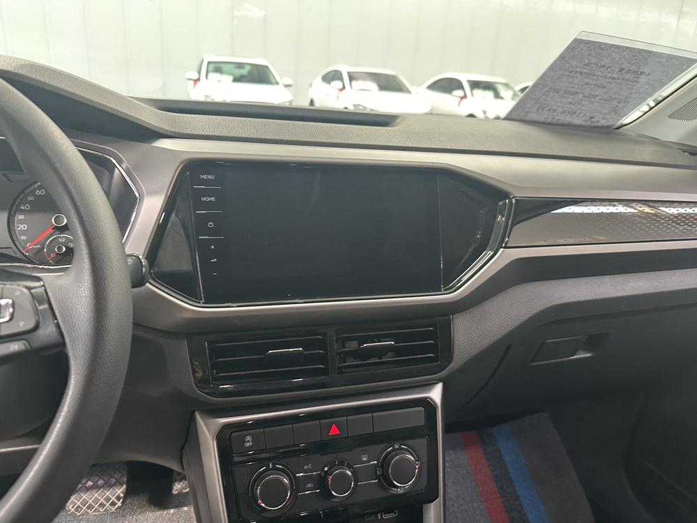 Volkswagen T-Cross 2021 #12 Volkswagen T-Cross 2021 car image #12