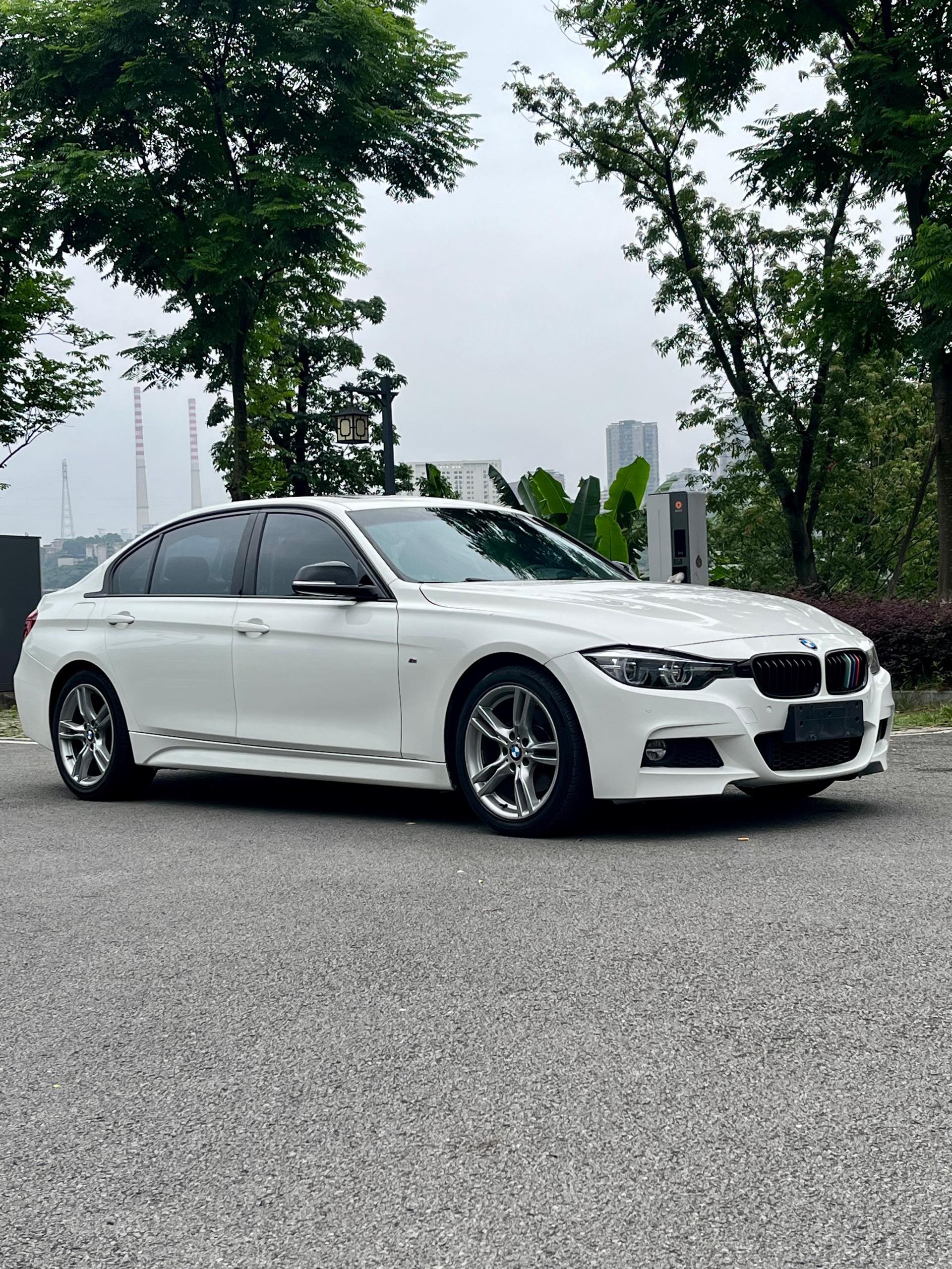 BMW 3 Series 2018 image de voiture #3