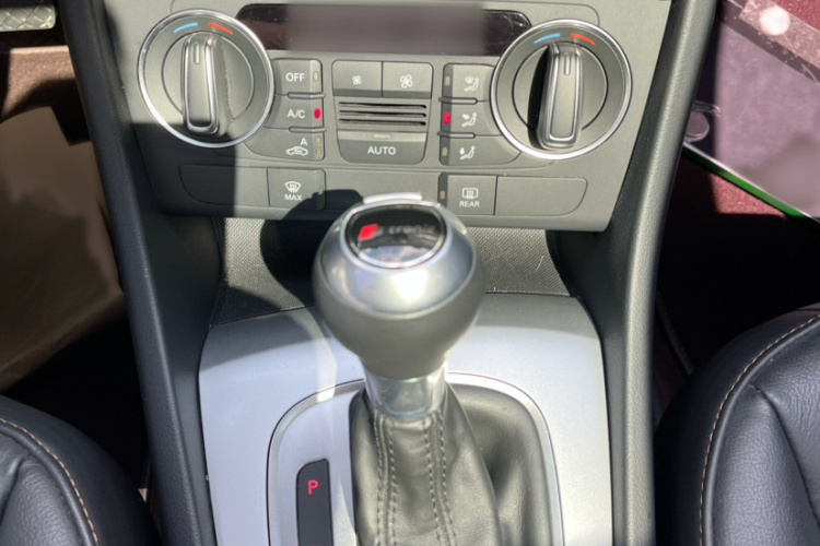 Audi Q3 2018 #21 Audi Q3 2018 car image #21