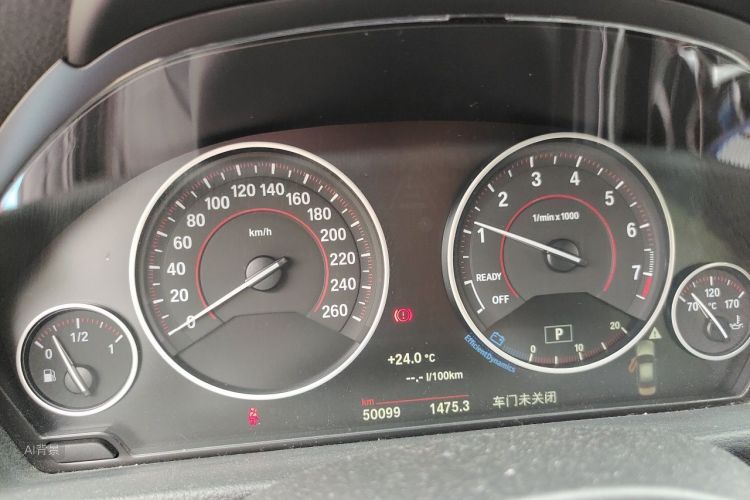 BMW 3 Series 2018 car image #13