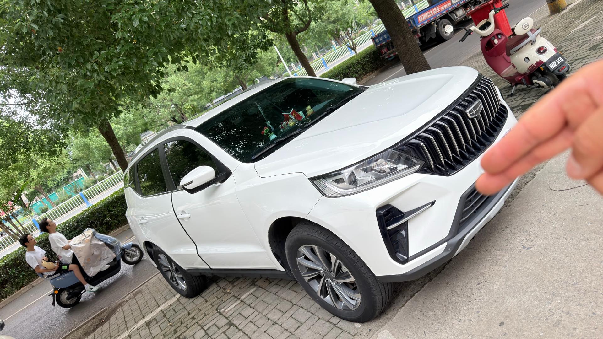 GEELY Vision X6 2022 صورة سيارة #2