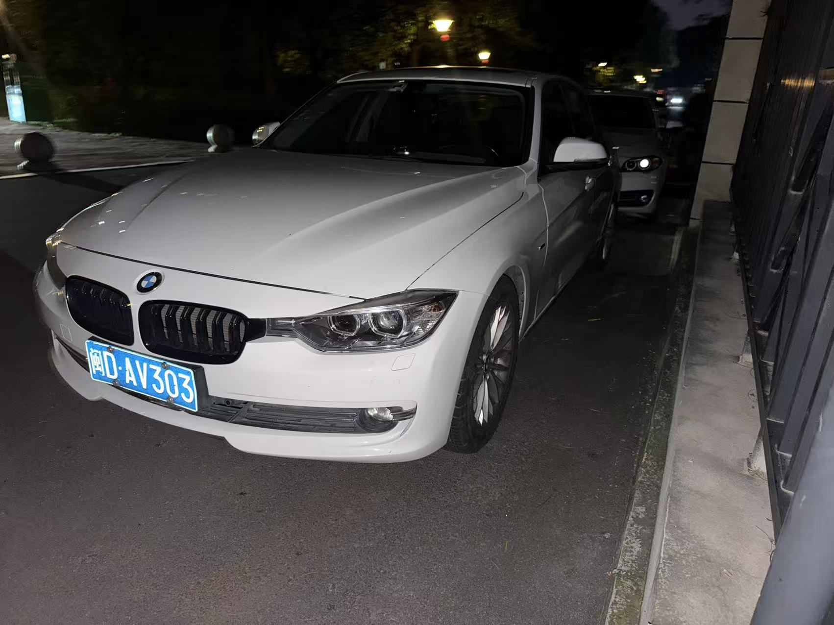 BMW 3 Series 2015 BMW 3 Series 2015 car image