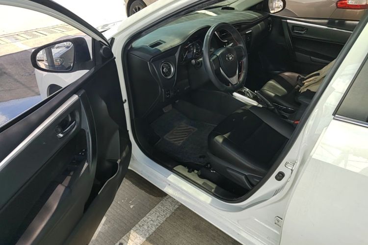 Toyota Corolla 2019 car image #16