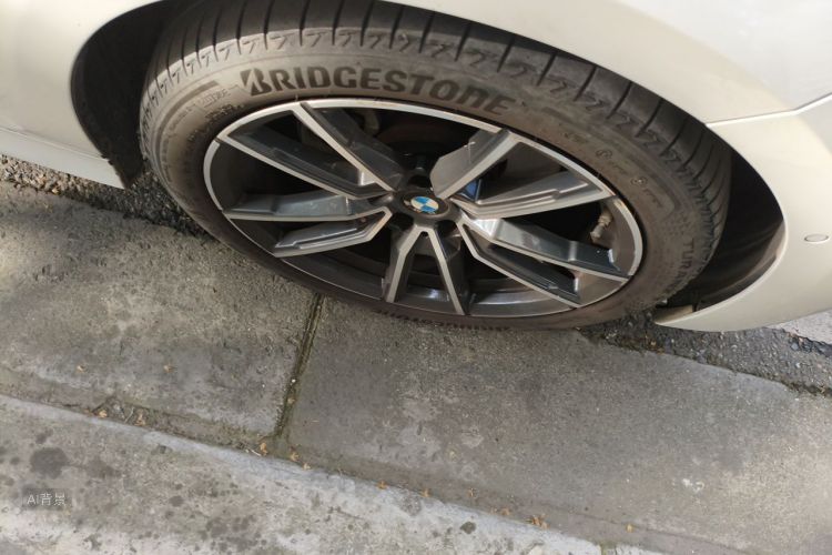 BMW 3 Series 2019 #9 BMW 3 Series 2019 car image #9