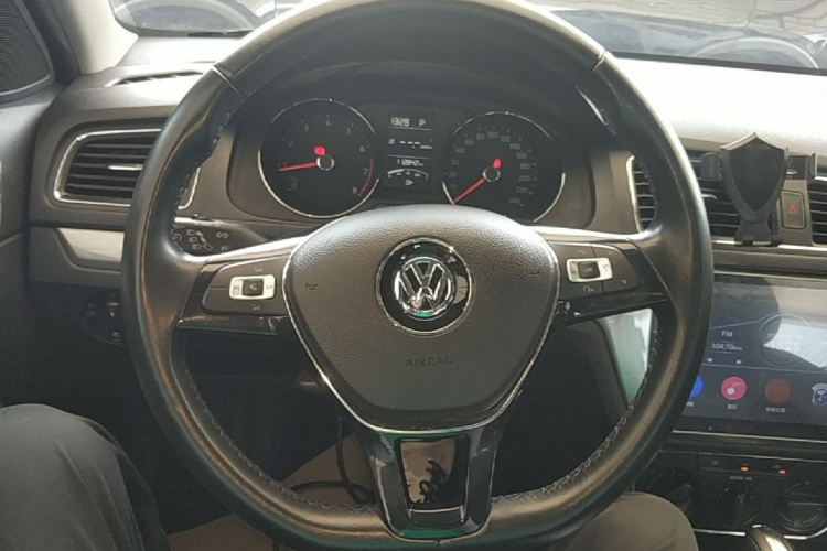 Volkswagen Lavida 2018 #15 Volkswagen Lavida 2018 car image #15