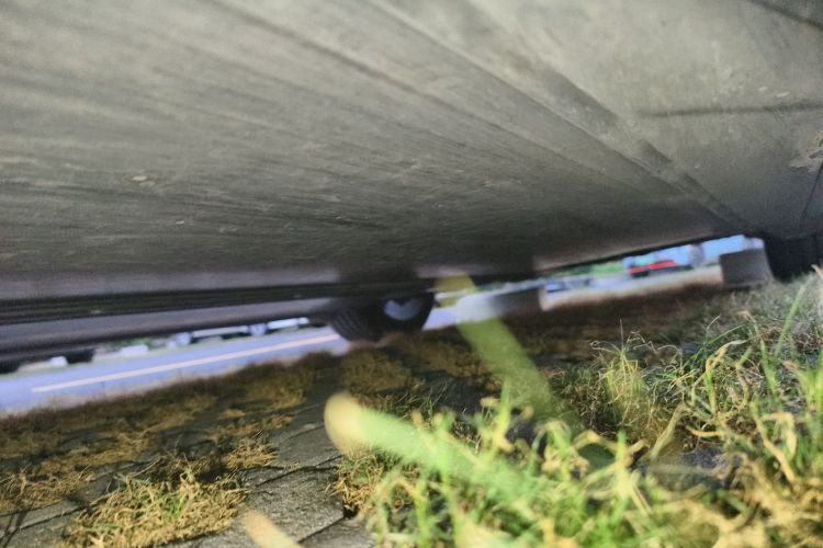 Tesla Model Y 2021 car image #25