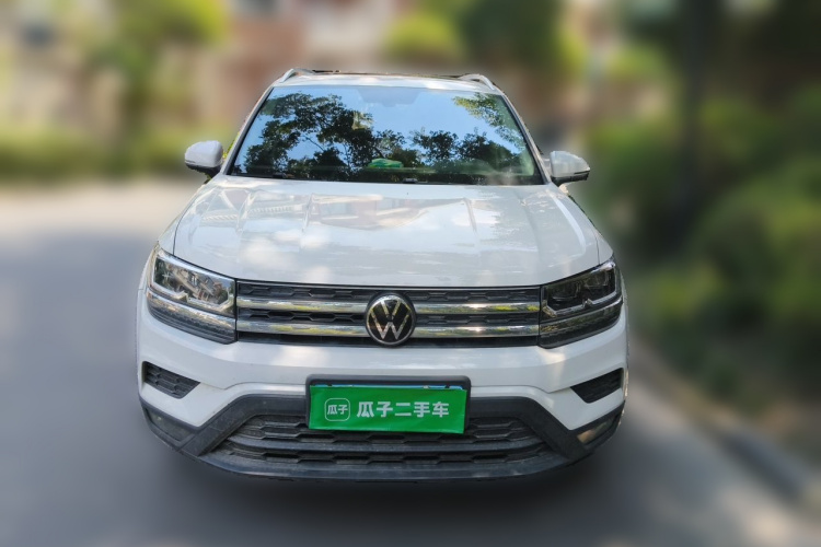 Volkswagen Tharu 2023 car image #3