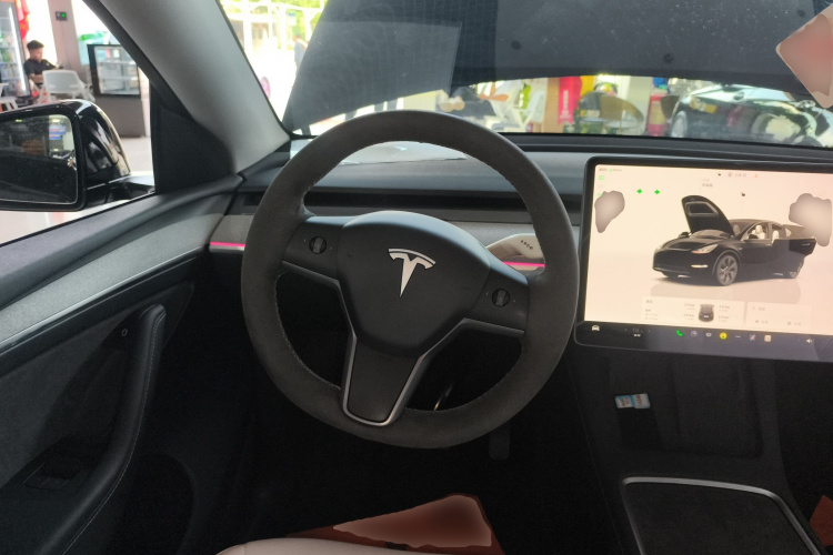 Tesla Model Y 2024 #11 Tesla Model Y 2024 car image #11