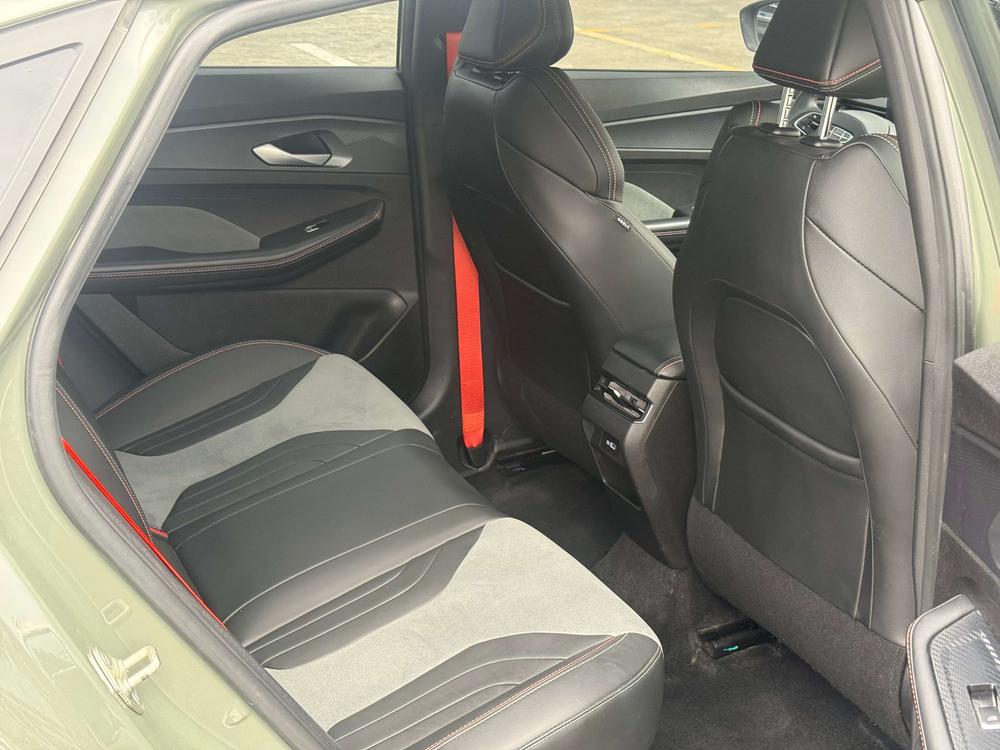 GEELY Binray 2022 car image #12