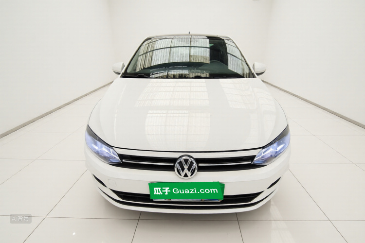 Volkswagen Polo 2020 car image #3