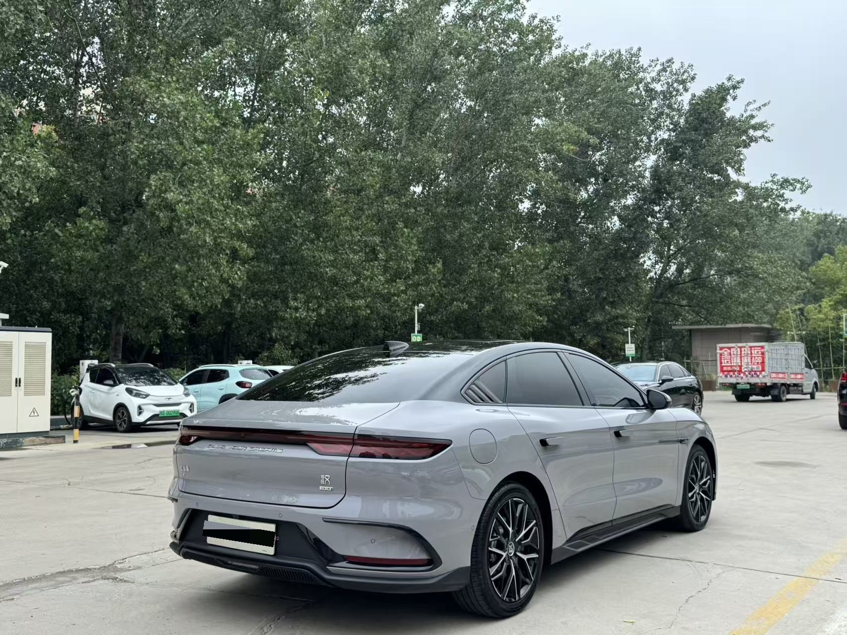 BYD Han 2025 #6 BYD Han 2025 изображение автомобиля #6